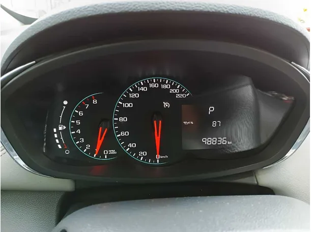 Car image 19