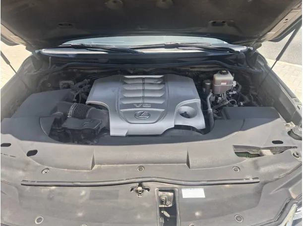 Car image 21