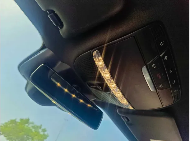 Car image 34