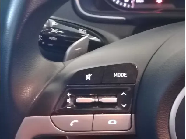 Car image 32