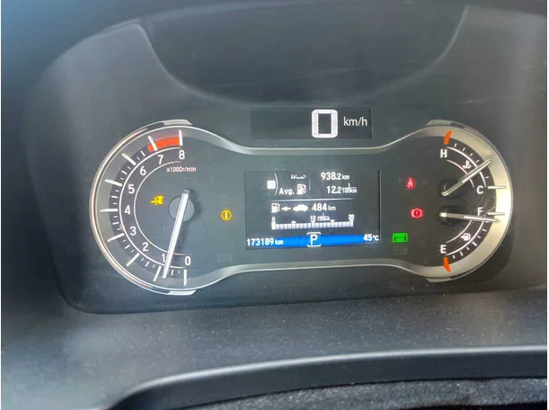 Car image 24