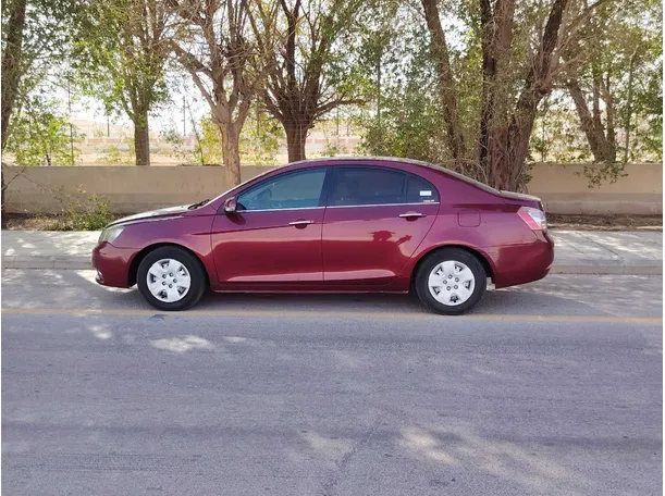 Car image 8