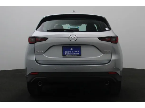 Car image 12