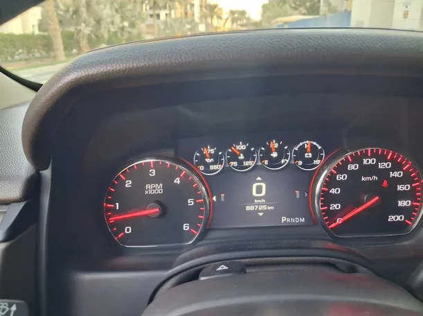 Car image 19