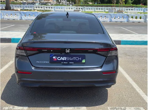 Car image 6