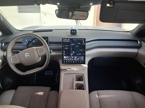 Car image 21