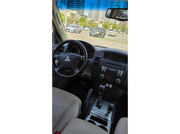 Car image 29