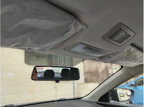 Car image 36