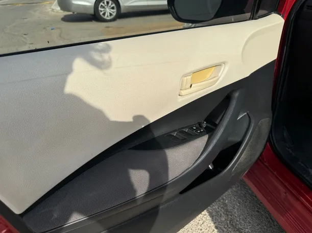 Car image 24