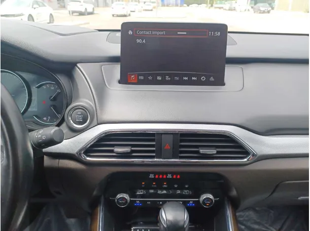 Car image 15