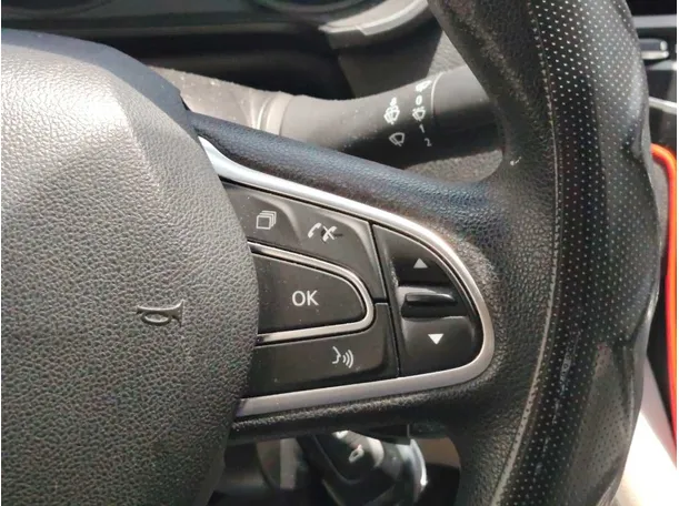 Car image 27