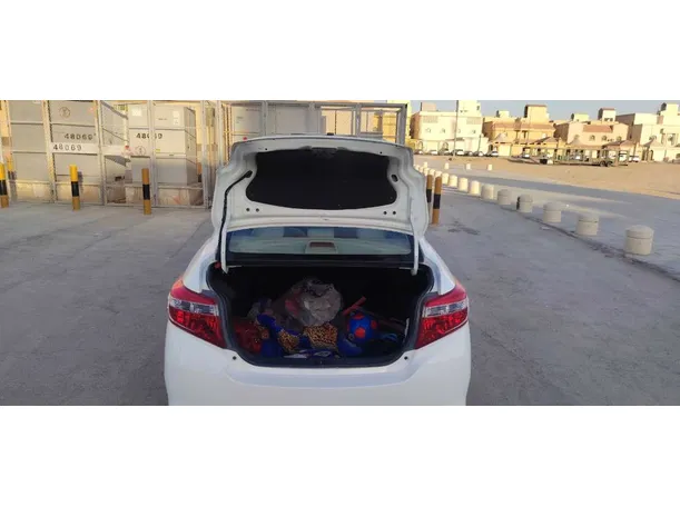 Car image 20