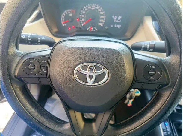 Car image 24
