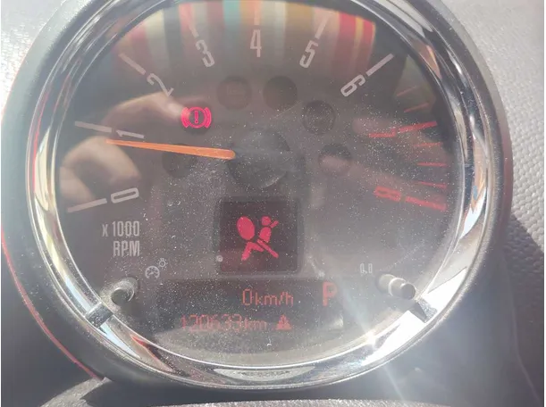 Car image 24