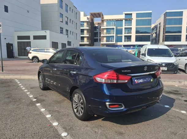 Car image 7