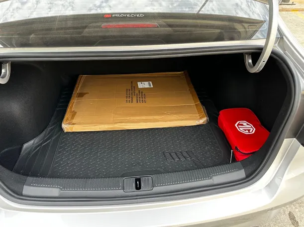 Car image 21