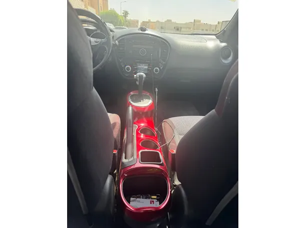 Car image 21