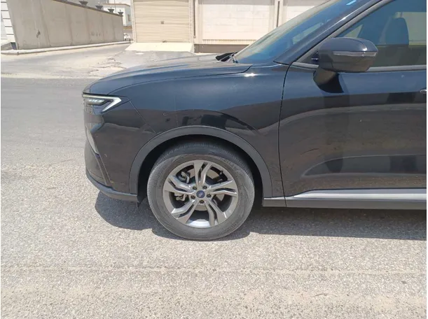 Car image 9