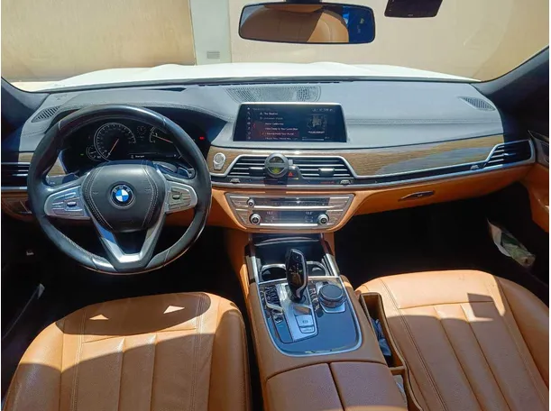 Car image 22