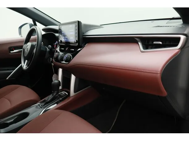 Car image 10