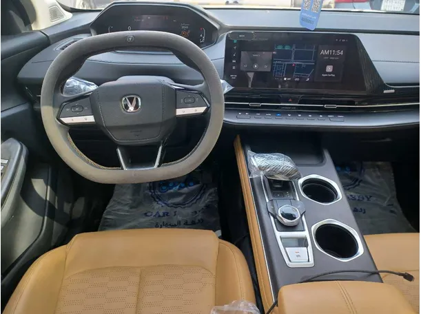 Car image 17