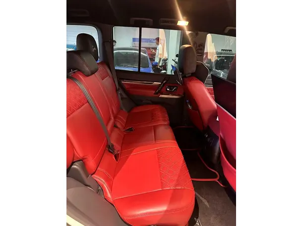 Car image 21