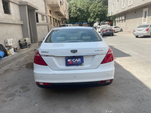 Car image 6