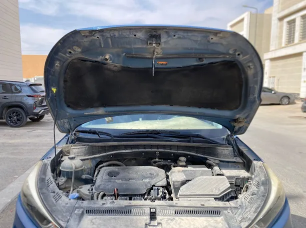 Car image 26
