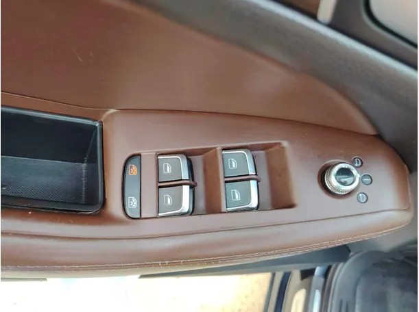 Car image 41