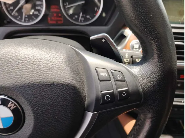 Car image 33