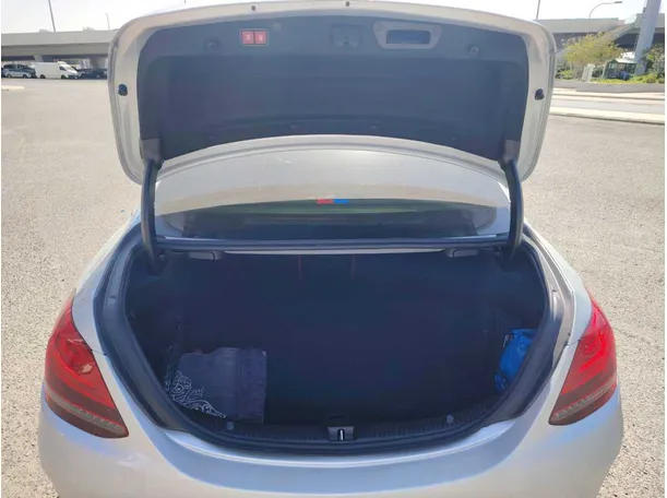 Car image 23
