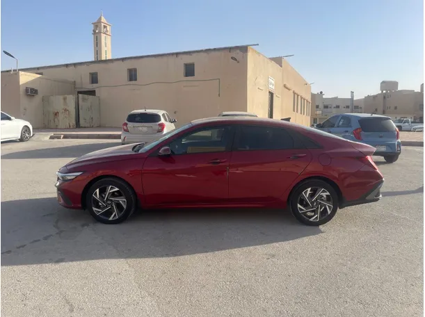 Car image 8