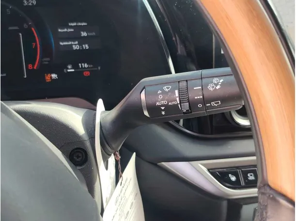 Car image 33