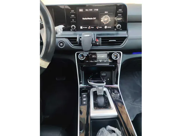 Car image 22