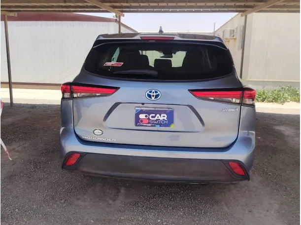 Car image 6