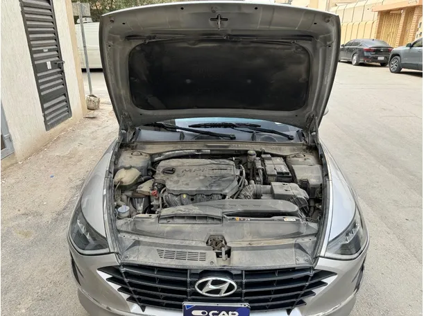 Car image 21