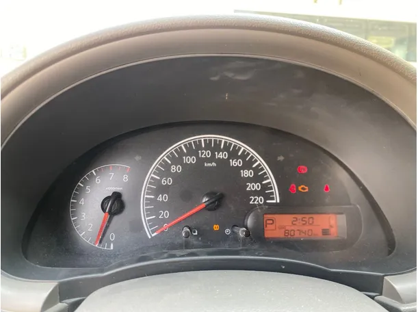 Car image 17