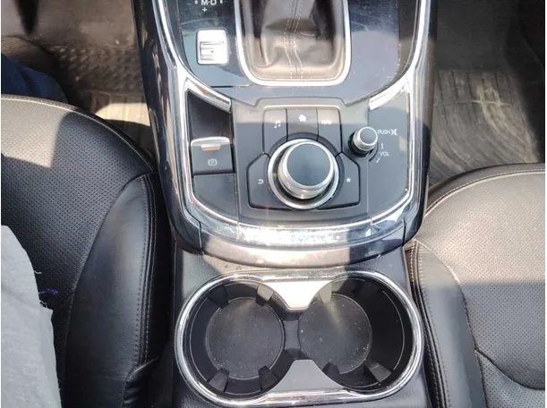 Car image 21