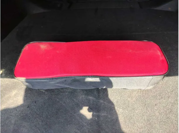 Car image 32
