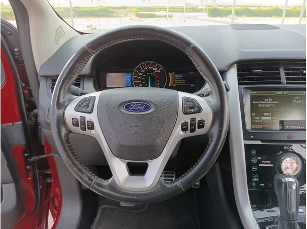 Car image 17