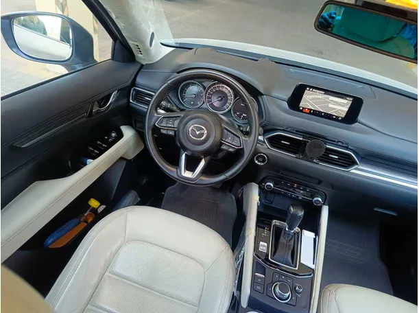 Car image 25