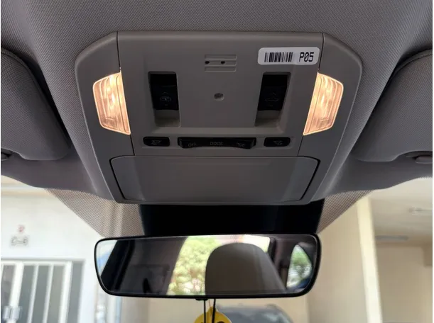 Car image 34
