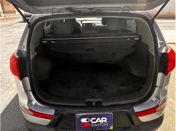 Car image 22