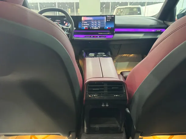 Car image 21