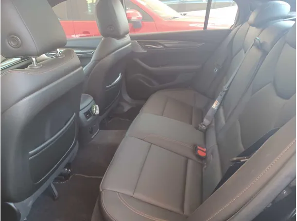 Car image 13