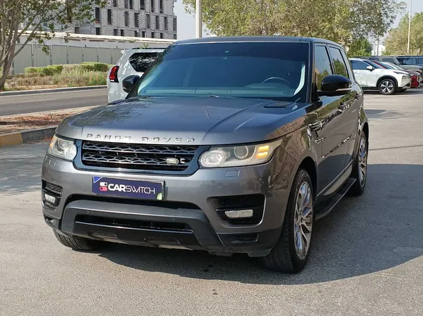 2014 Range Rover Sport in Abu Dhabi