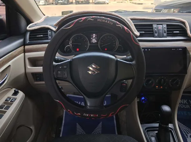Car image 16