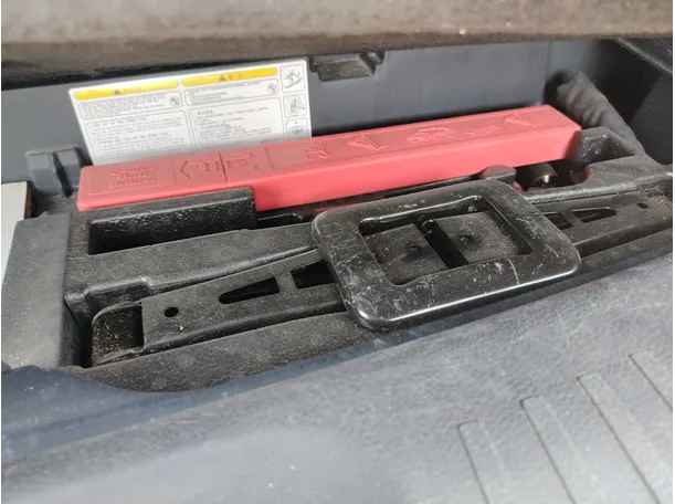 Car image 47