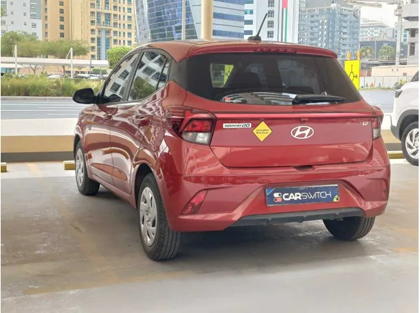 Car image 5