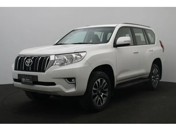 2022 تويوتا برادو في الإمارات